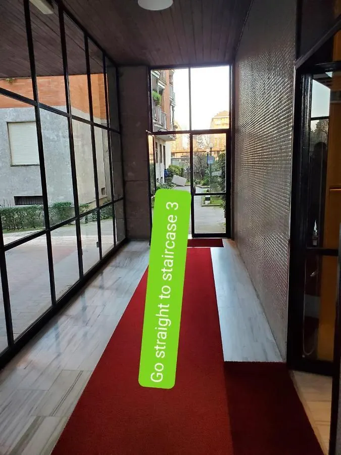 Appartamento Grazioso Metro Vicinissima Facile Per Arrivare A Duomo Milan 0*,  Italy